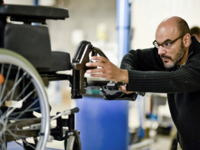 Un fauteuil roulant reconditionné et de qualité, c’est possible!